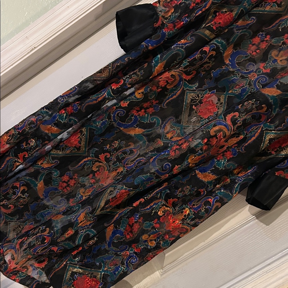 Victoria's Secret Multicolor Paisley Robe - Picture 2 of 8
